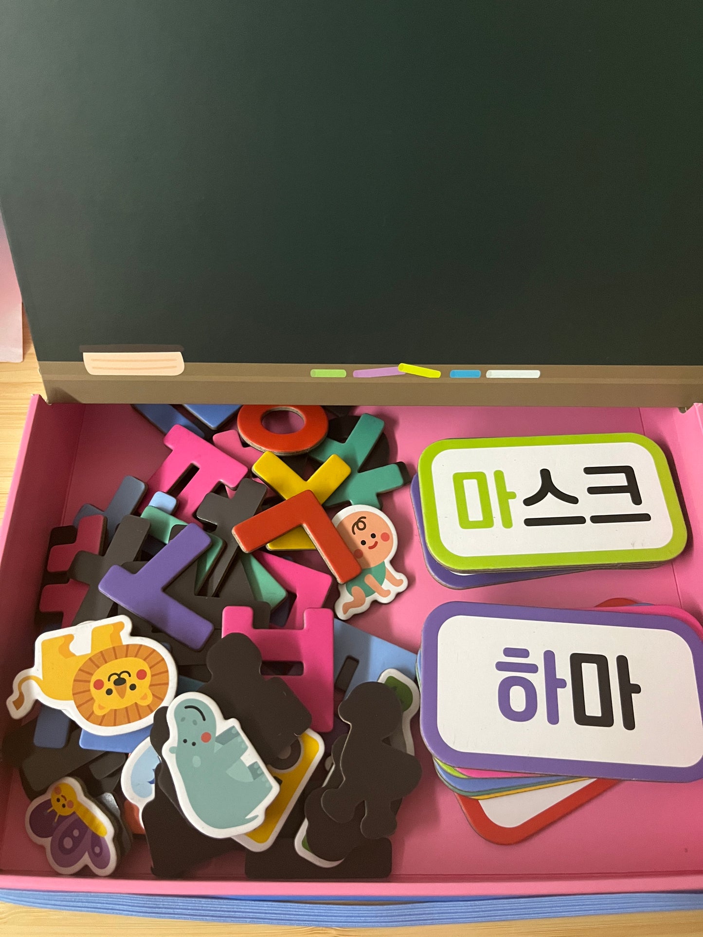 Hangul Magnet Playbox